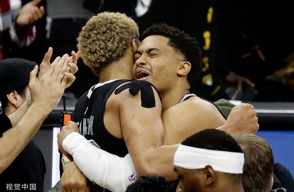 我们想起了 我们想起了