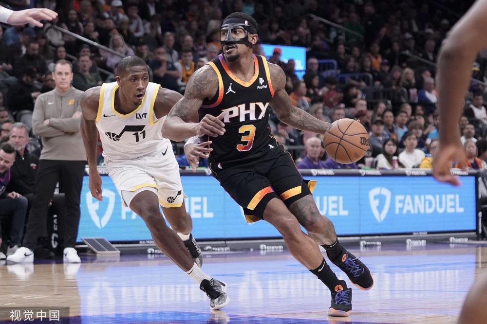 背后却藏着 背后却藏着