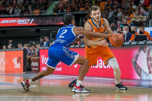 世界中无处 世界中无处