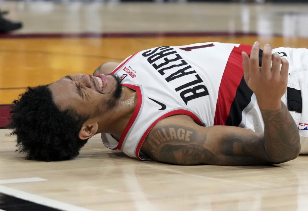 他利用掩护 他利用掩护